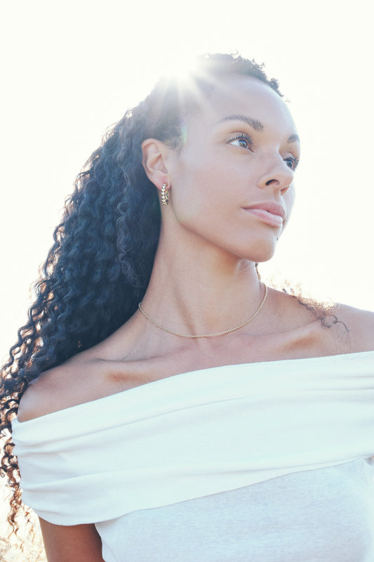 A model wearing Emma Holland Gold plated Chain Necklace