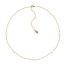 A gold-colored chain necklace with baroque pearl beads and a gold-tone clasp.