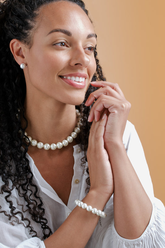 Large Pearl Jewellery set on model