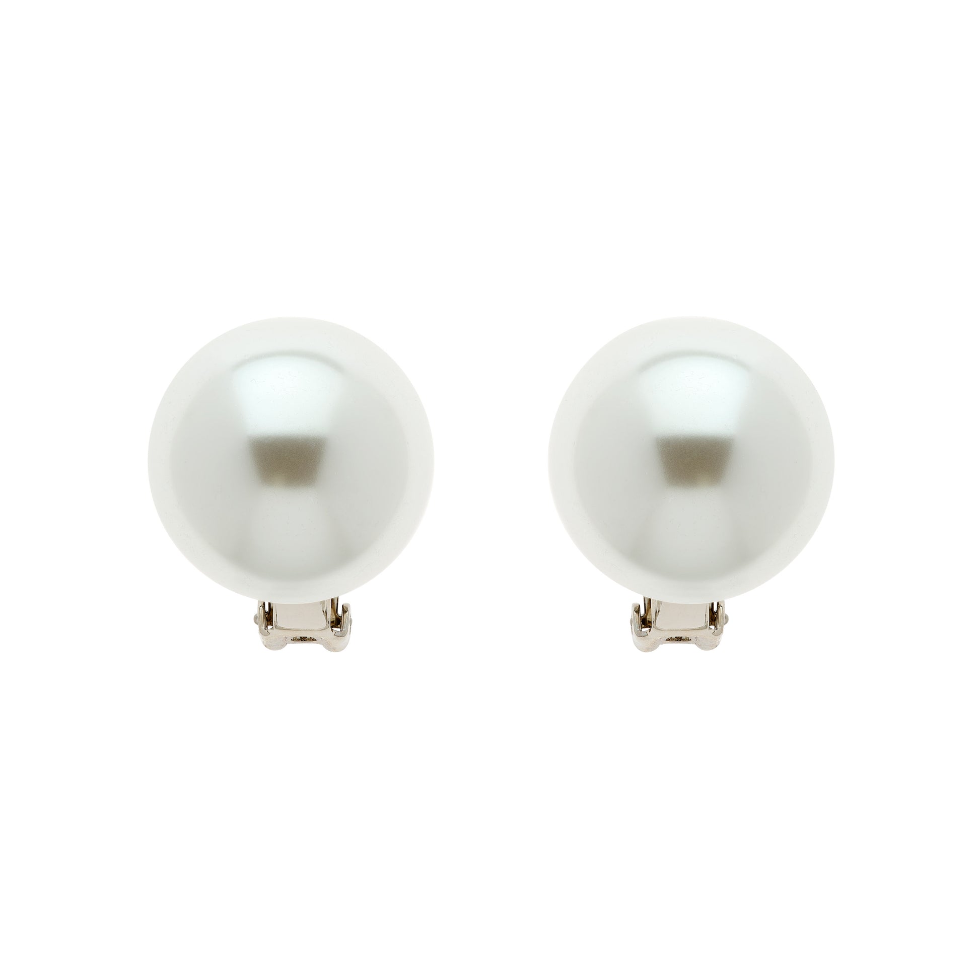 A pair of large pearl clip earrings with a platinum plated finish.