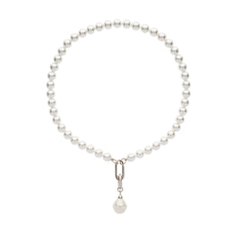 Pearl necklace with a pendant on a white background